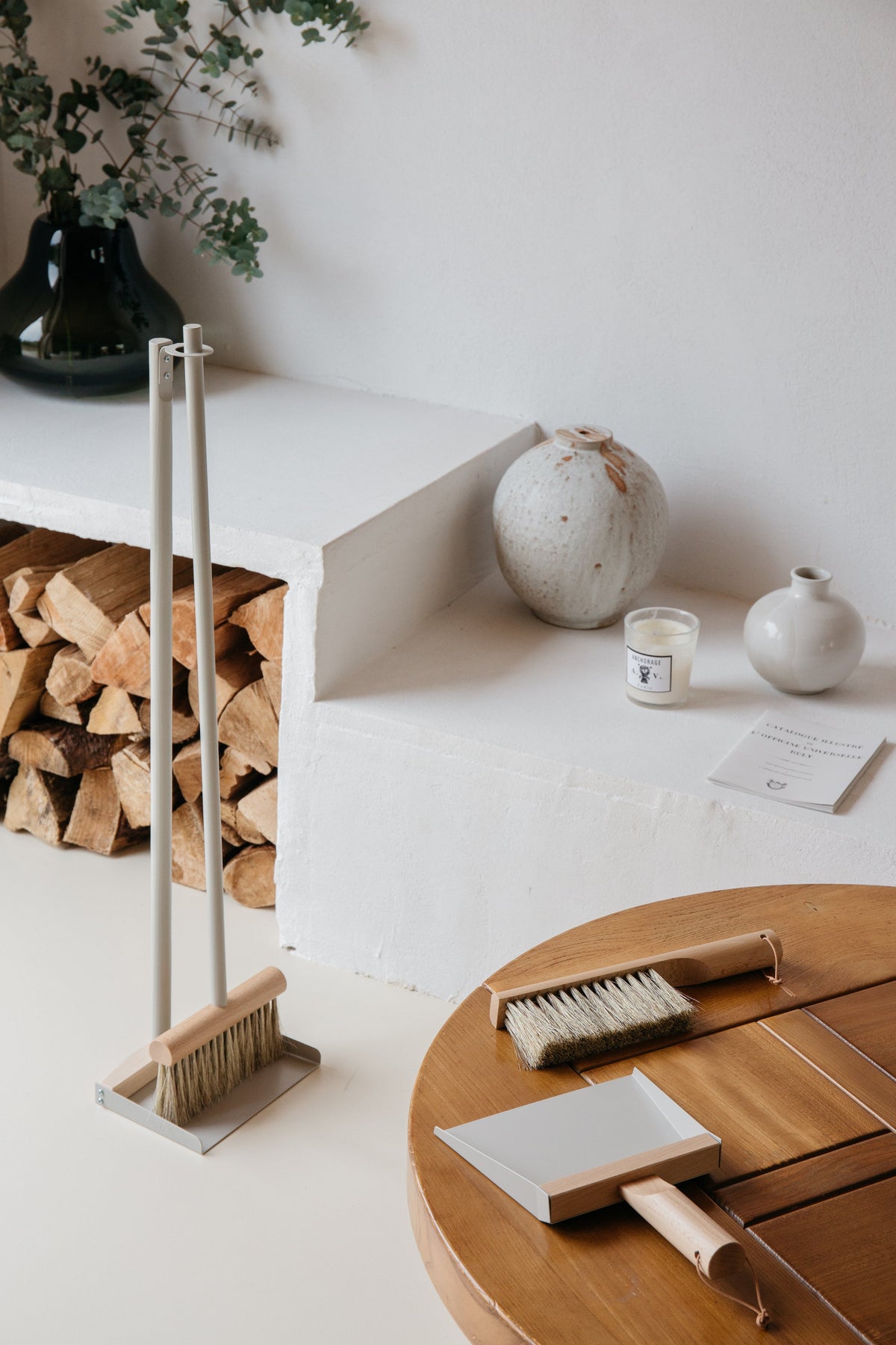 Andree Jardin NATURAL GRAY---"Mr & Mrs Clynk" Hand Brush, Dustpan and Wall Hooks