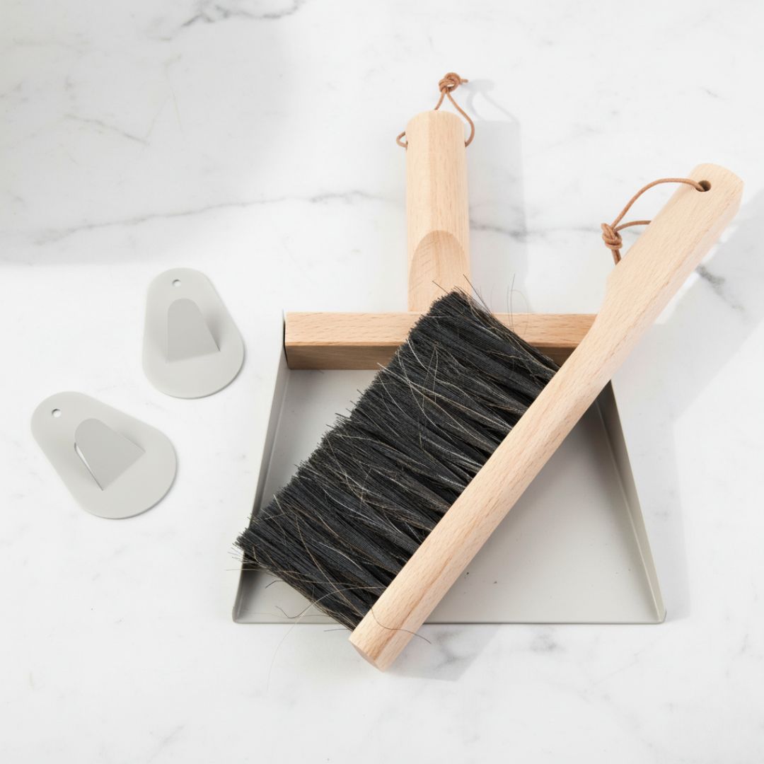 Andree Jardin "Mr & Mrs Clynk" Gray Hand Brush, Dustpan and Wall Hooks