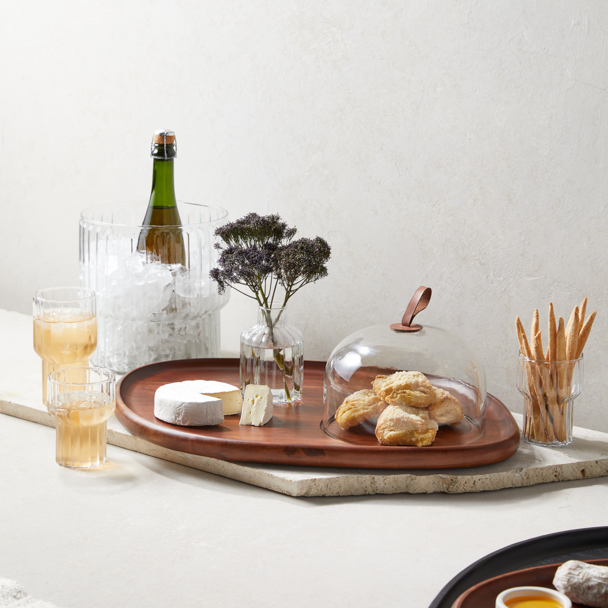 Talo Acacia Cheese Cloche, Walnut