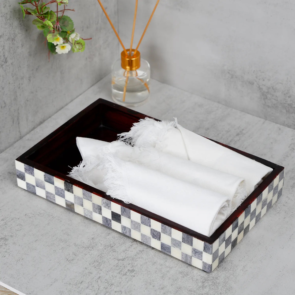 bathroom-tray-parlour-checkered-10x6-inch