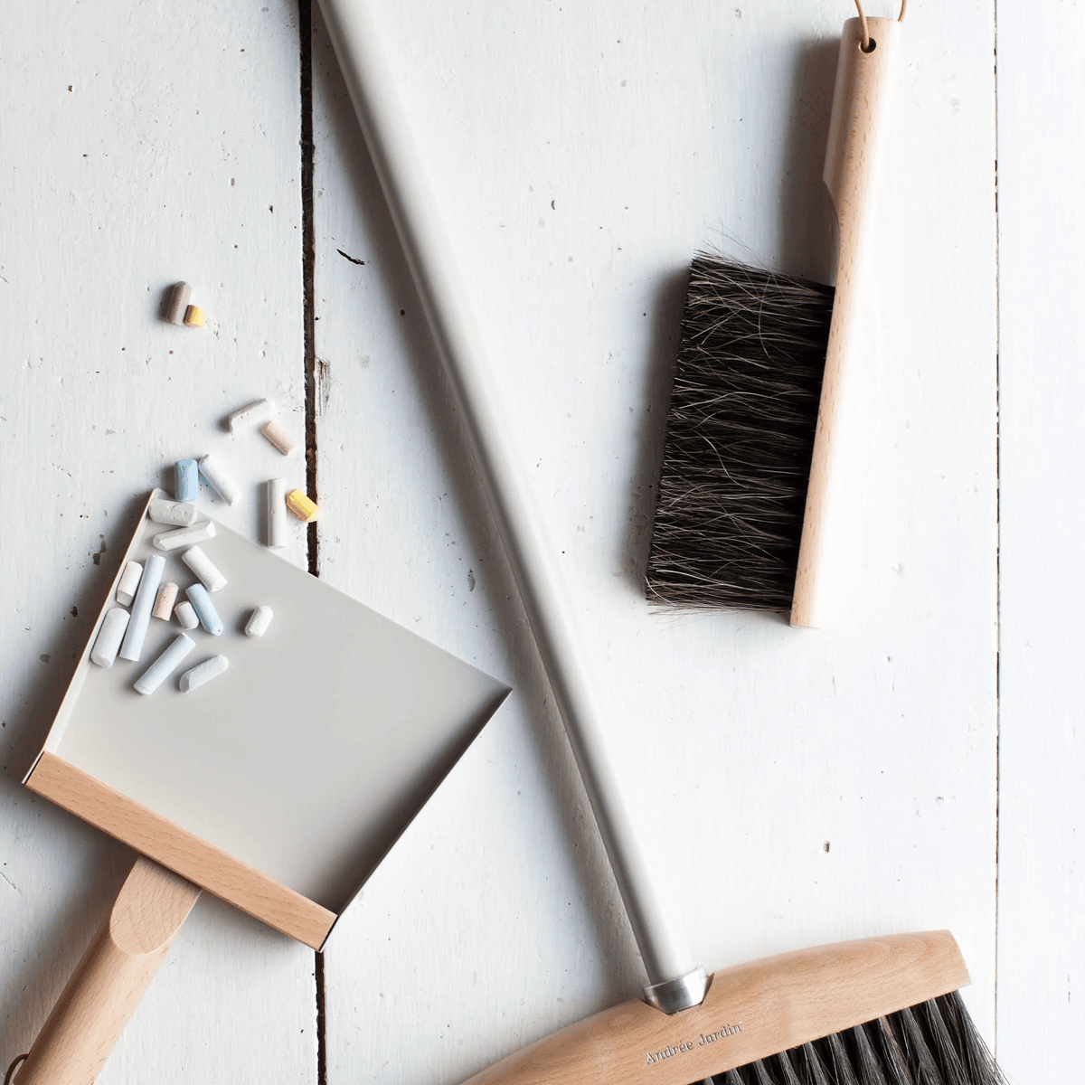 Andree Jardin "Mr & Mrs Clynk" Gray Hand Brush, Dustpan and Wall Hooks